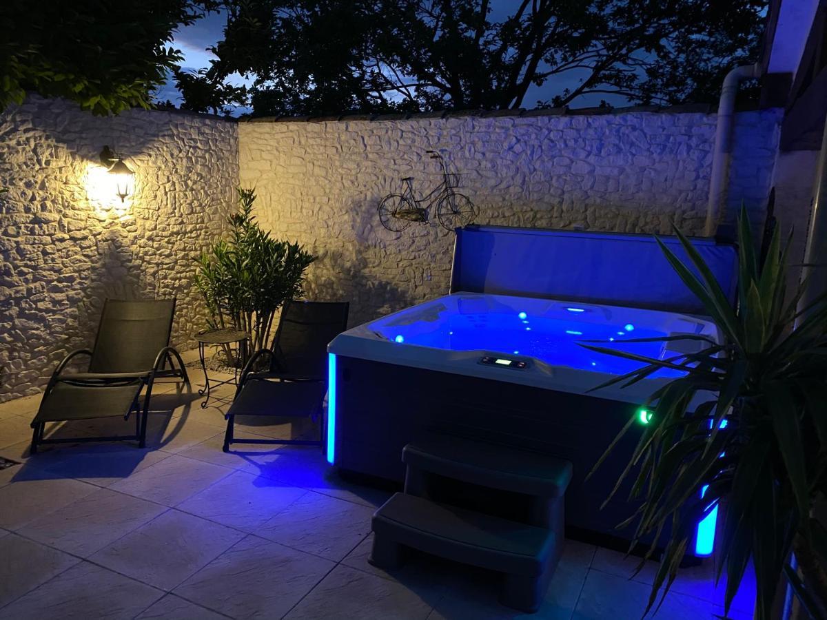 Mas Beau Soleil&Spa Gîtes de Charme avec Jacuzzi Privé Saint-Rémy-de-Provence Exterior foto