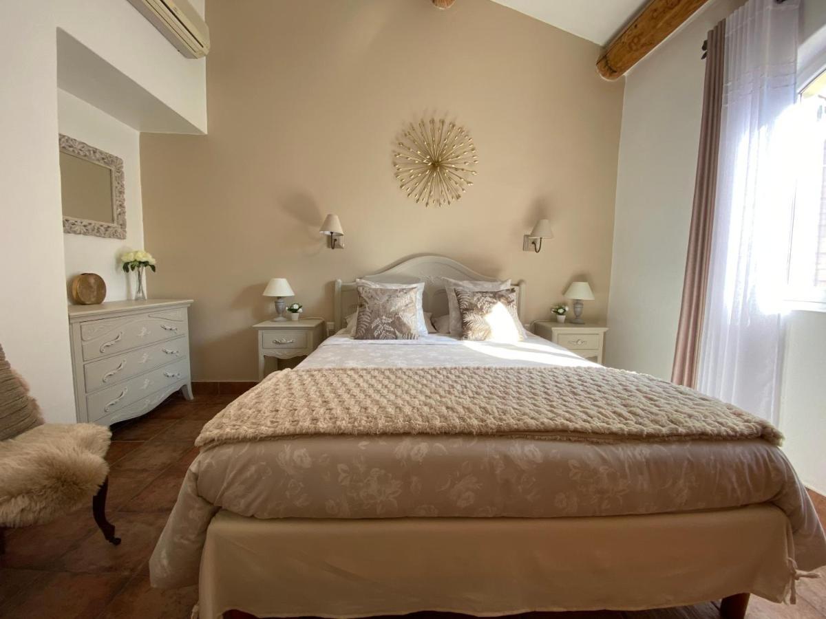 Mas Beau Soleil&Spa Gîtes de Charme avec Jacuzzi Privé Saint-Rémy-de-Provence Exterior foto
